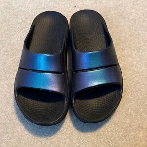 OOFOS Black and Iridescent Slide Sandals